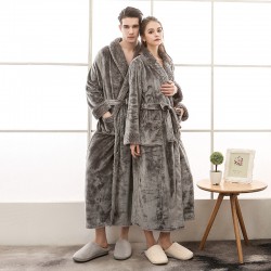 Autumn and Winter Plus Size Flannel Couple's Nightgown for Men and Women Baby Fleece Spliced Thickened Long Bathrobe Autumn and Winter Plus Size Flannel Couple's Nightgown for Men and Women Baby Fleece Spliced Thickened Long Bathrobe