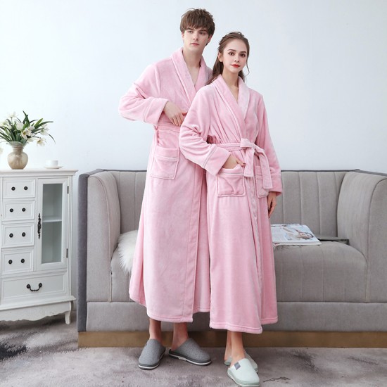 Thick, fleece-lined flannel couple's bathrobe for men, long, large-size coral fleece robe for women, winter pajamas. Thick, fleece-lined flannel couple's bathrobe for men, long, large-size coral fleece robe for women, winter pajamas.