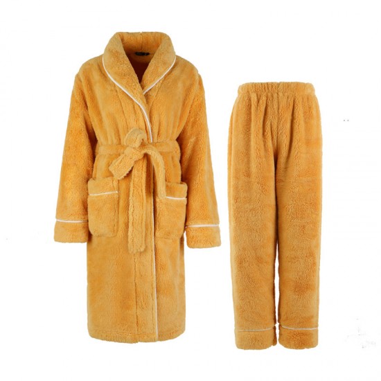 Autumn and winter thickened and long couple's robes for women, plus-size warm bathrobes for men and women. Autumn and winter thickened and long couple's robes for women, plus-size warm bathrobes for men and women.