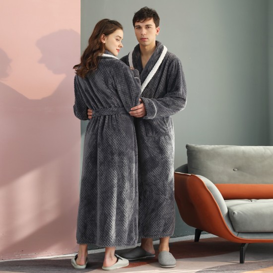 End-of-Year 2022 New European and American Crafted Jacquard Double-Layer Thickened Plus-Size Flannel Nightgowns Net Weight: 1300g