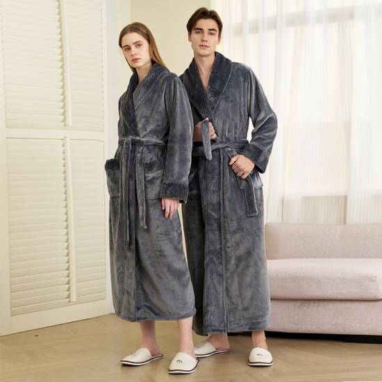 320g thickened flannel nightgown with back print for autumn and winter, men's, European-sized, long coral fleece bathrobe for women, luxurious feel. 320g thickened flannel nightgown with back print for autumn and winter, men's, European-sized, long coral fleece bathrobe for women, luxurious feel.