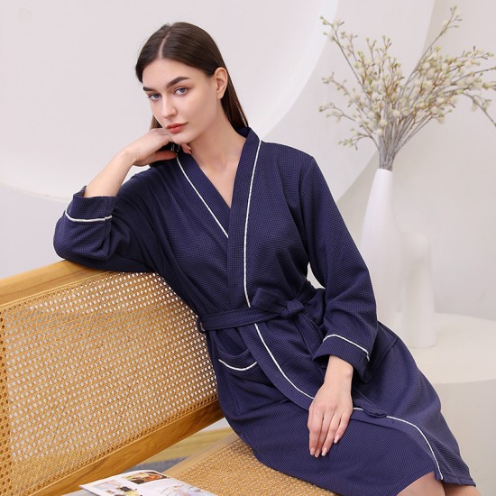 Autumn/Winter Extra-Long Hooded Flannel Couple's Nightgown for Women, Extra-Large Coral Fleece Bathrobe for Men Autumn/Winter Extra-Long Hooded Flannel Couple's Nightgown for Women, Extra-Large Coral Fleece Bathrobe for Men