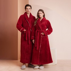 Contrast color flannel couple's robes for women, thickened and long warm coral fleece bathrobes for winter, men's plus-size morning robes. Contrast color flannel couple's robes for women, thickened and long warm coral fleece bathrobes for winter, men's plus-size morning robes.
