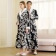 Net Weight: 1.2 kg Autumn/Winter Thickened Flannel Bathrobe for Men, Extra-Large Large Cut-Out Pattern Nightgown Net Weight: 1.2 kg Autumn/Winter Thickened Flannel Bathrobe for Men, Extra-Large Large Cut-Out Pattern Nightgown
