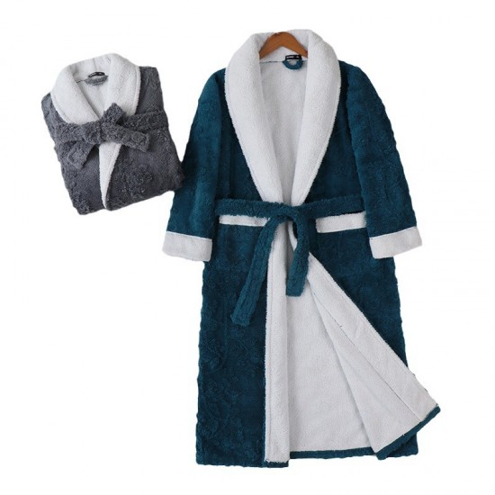 Men's nightgown for overweight couples, plus-size, long flannel bathrobe for women, autumn and winter. Men's nightgown for overweight couples, plus-size, long flannel bathrobe for women, autumn and winter.
